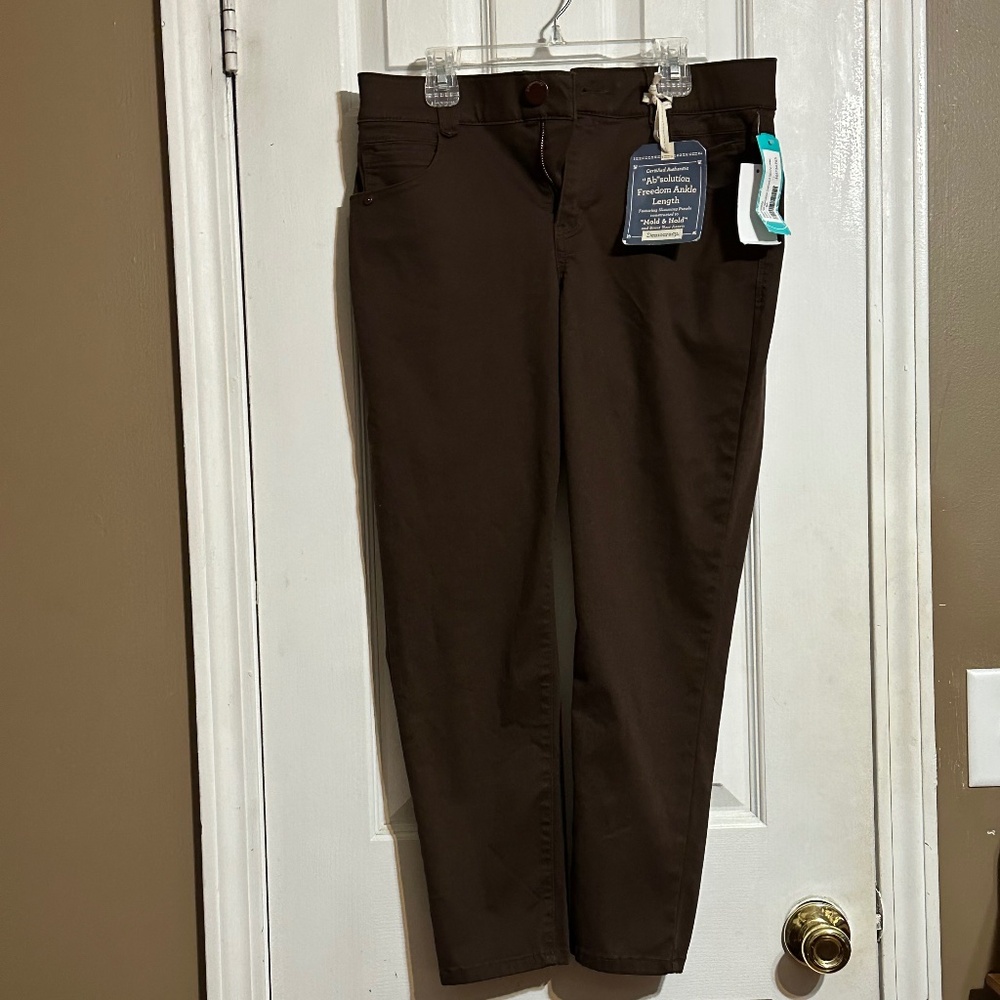 Democracy “Ab”solution Ankle Jean